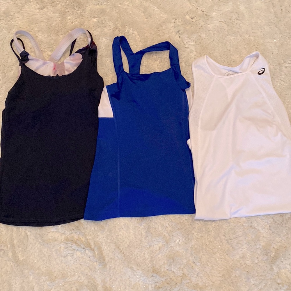 Bundle! 2 Women’s tennis tanks XS, white ASICS tennis dress